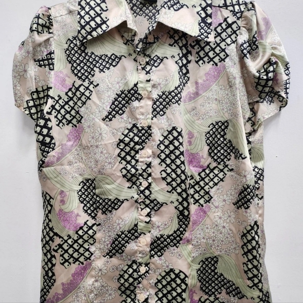 BCBGMAXAZRIA Statement Top – Size M – Soft, Stretchy & Stunning! ✨ - Picture 4 of 7